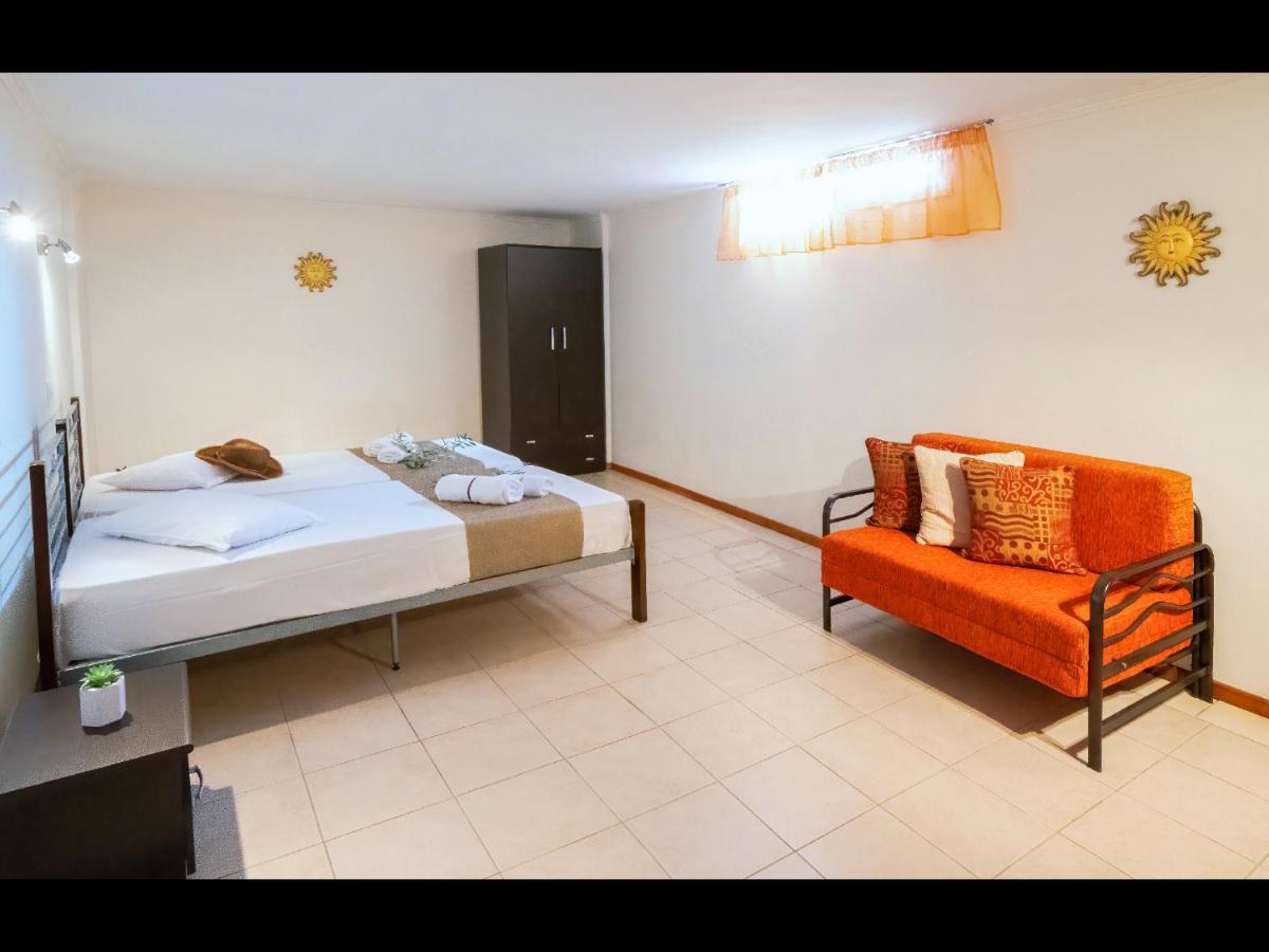 Blue Horizon Apartments&Maisonettes リメナリア エクステリア 写真